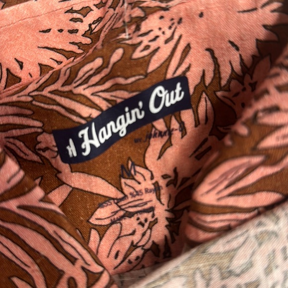 Linen Johnnie-O Hangin’ Out Shirt - Picture 4 of 9